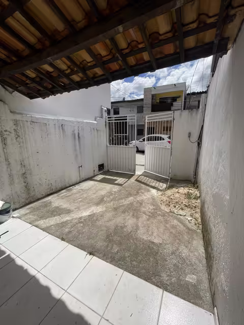 Casa à venda em Rio Largo com 2 quartos